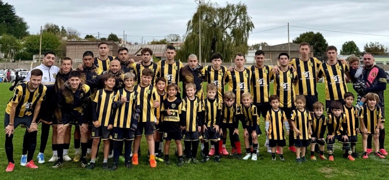 San Martn y Sierra Chica avanzan en la Copa Centenario